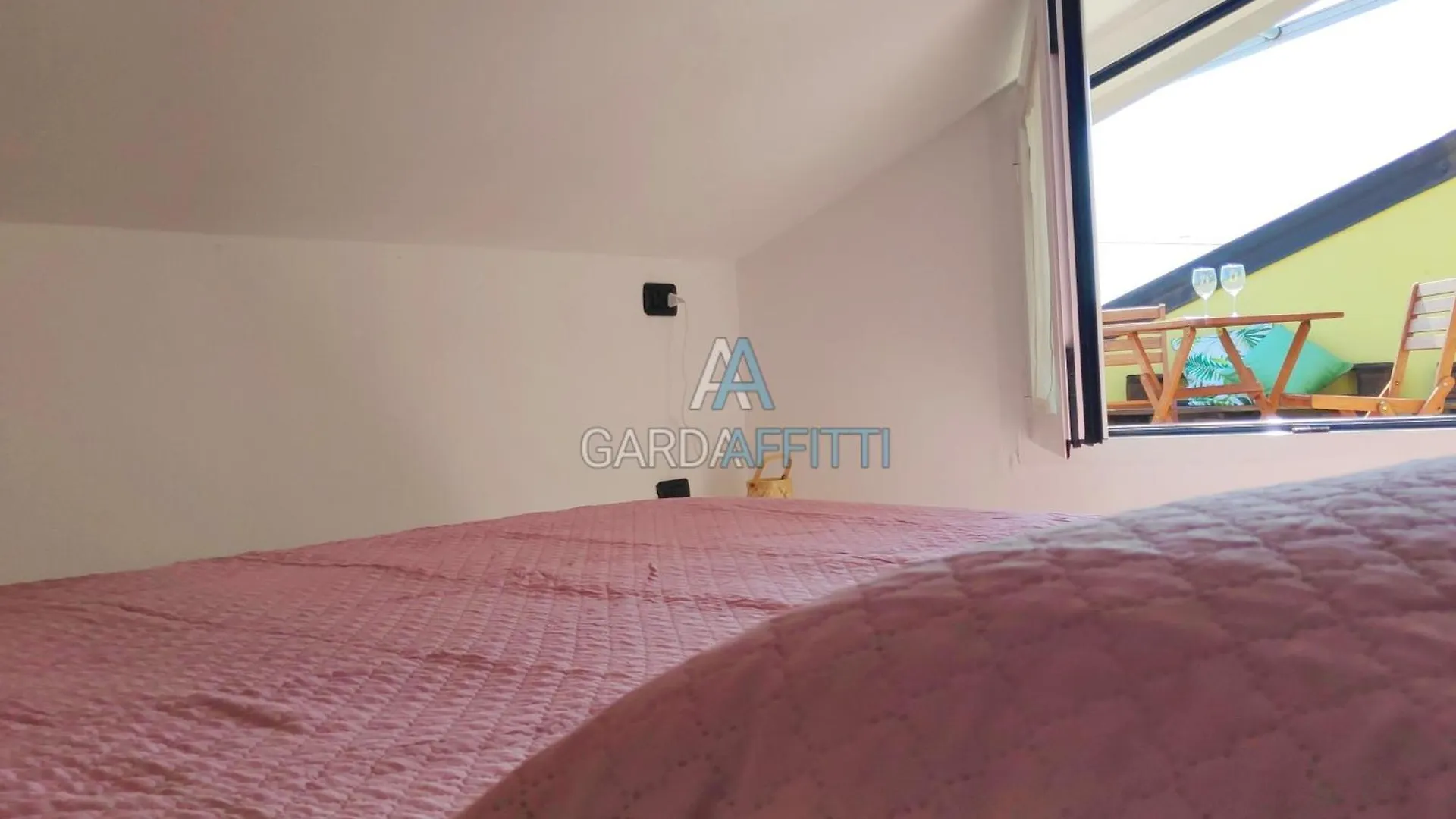 Quarzo Apartment - Panorama E Relax A Sirmione Italy