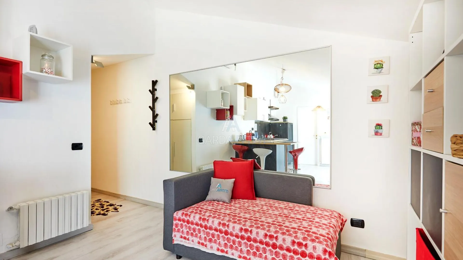 Quarzo Apartment - Panorama E Relax A Sirmione