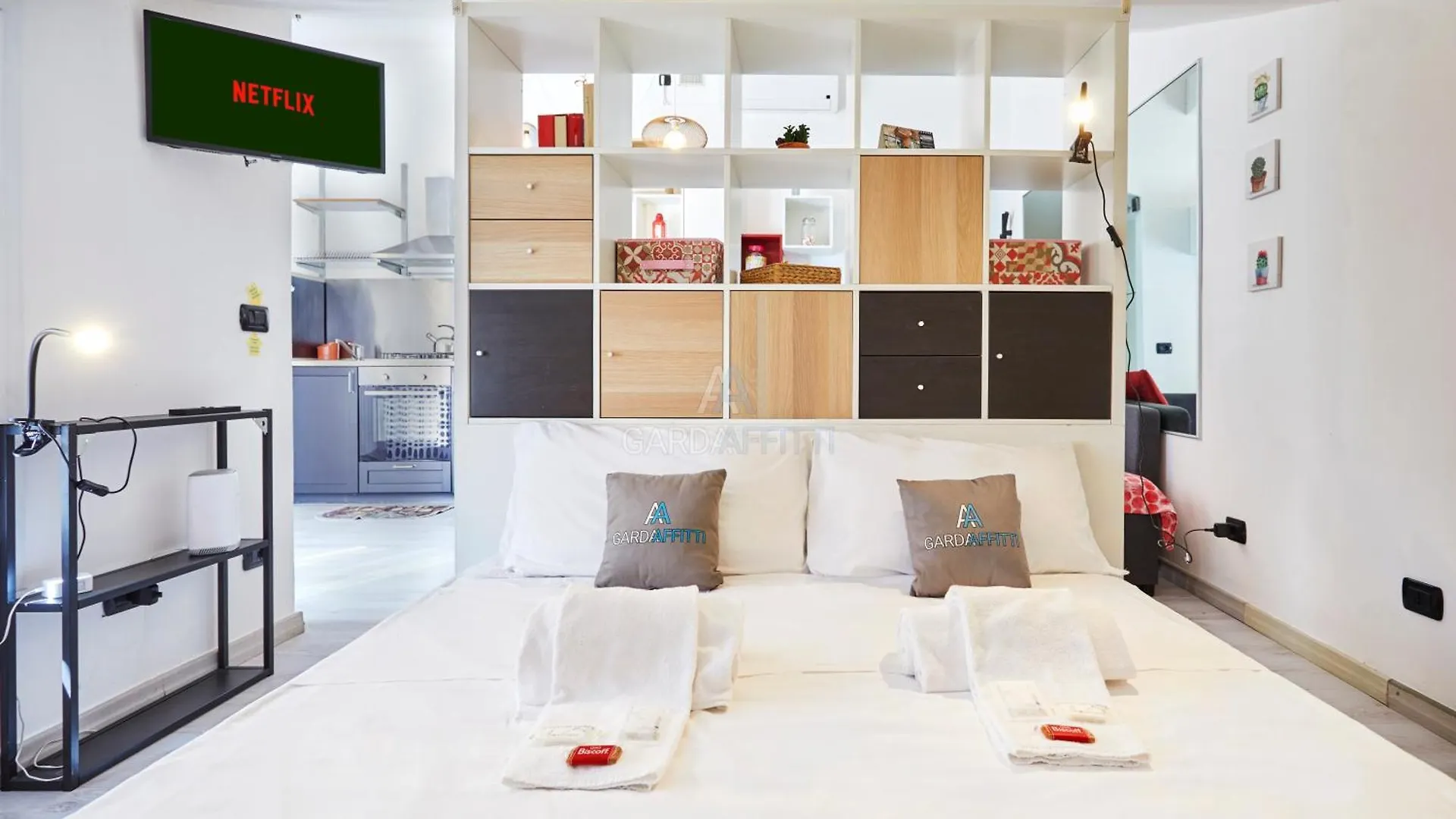 Quarzo Apartment - Panorama E Relax A Sirmione Italy